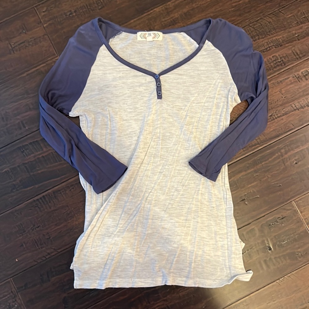 Baseball top